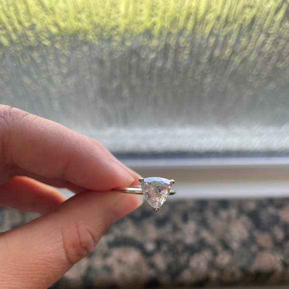 Salt and paper diamond ring. - Picture 4 of 9